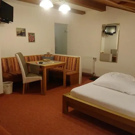 Kohler Xxx Fruhstuckspension Incl Sommercard Xxx Pensionat Jerzens